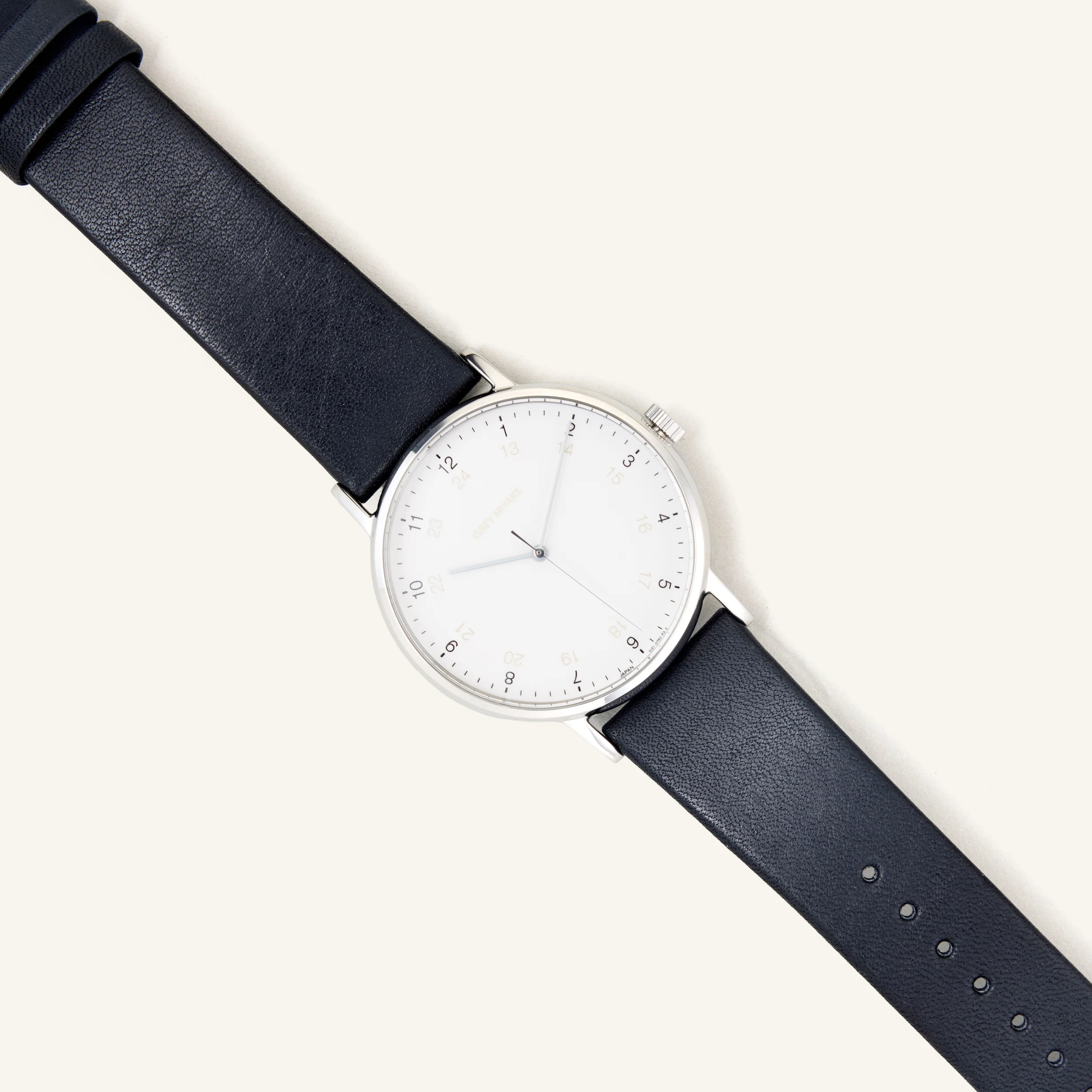 Issey Miyake Watch f White and Black NYAJ001Y - Image 2